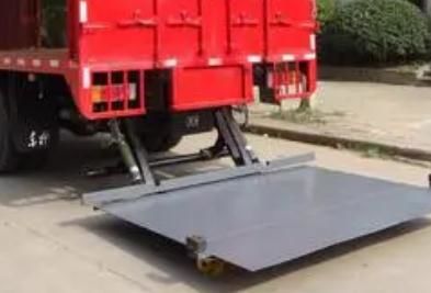 使用汽車尾板時(shí)，有什么注意事項(xiàng)呢？